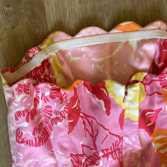 Lilly Pulitzer Sienna dress in Winner’s Circle Derby print. Size 4 - Picture 4 of 6